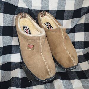 Ladies Roxy Tan Suede Faux Fur Lined Slip-Ons Size 9 O24